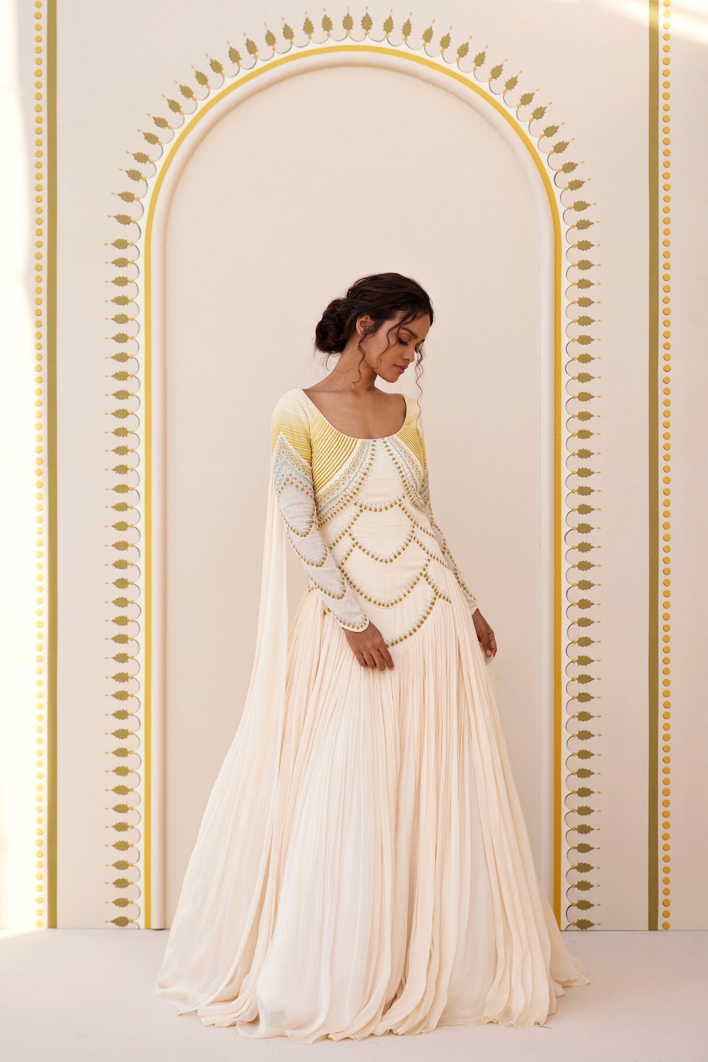 MARI GOWN
